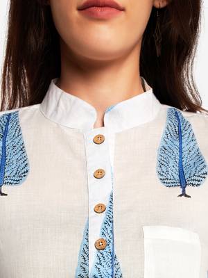 Off White Printed kurta with Trouser. 5