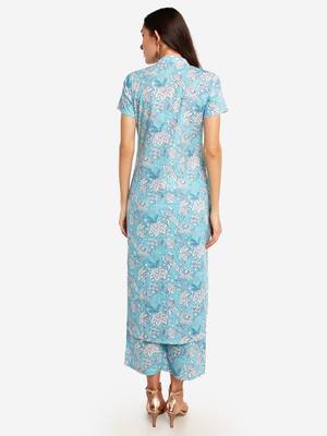 Light Blue Floral Printed kurta with Trouser. 3