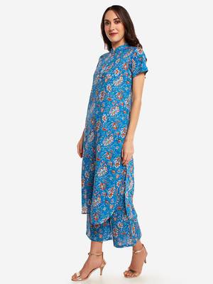 Blue Floral Printed kurta with Trouser. 4