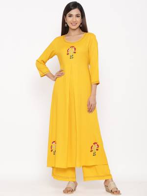 Mustard Women's Rayon Slub Solid Anarkali Kurta Palazzo Set 1