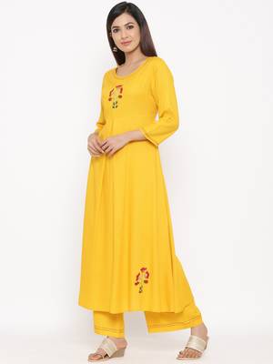 Mustard Women's Rayon Slub Solid Anarkali Kurta Palazzo Set 2