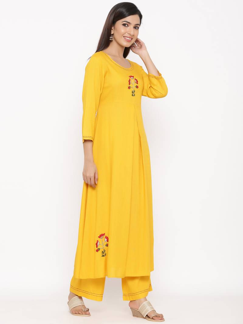 Mustard Women's Rayon Slub Solid Anarkali Kurta Palazzo Set