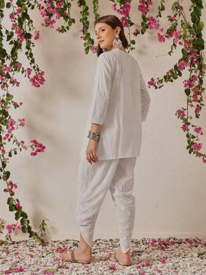 Hand Embroidered White Cotton Lucknowi Chikan Women Dhoti 2