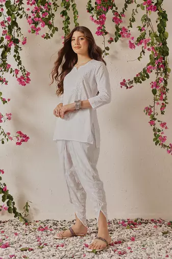 Hand Embroidered White Cotton Lucknowi Chikan Women Dhoti