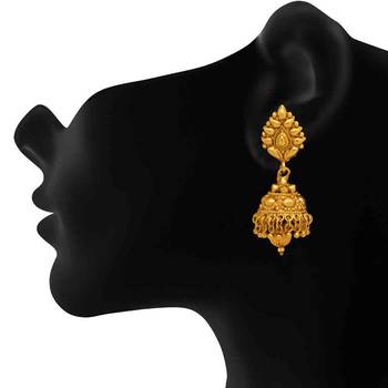 Gold earrings 2