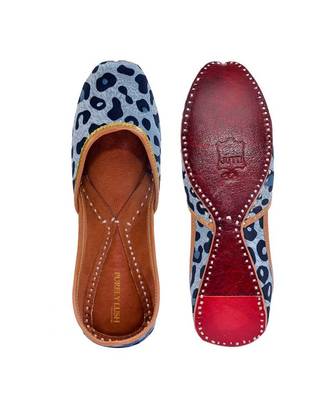 Blue Animal Printed Jutti 5