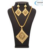 Vendee Fashion Lovely Women's Square Shape Pendant Set (7198) 