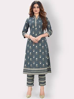 Women'S Floral Print & Embroidered Straight Cotton Grey Kurta,Pant & Dupatta 6