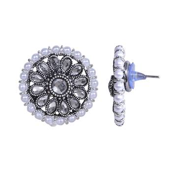 Round Silver and White Pearl Studs 4