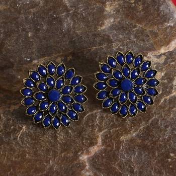 Unique Antiq Blue Flower Studs 2