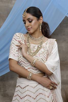 White embroidered georgette semi stitched lehenga 3