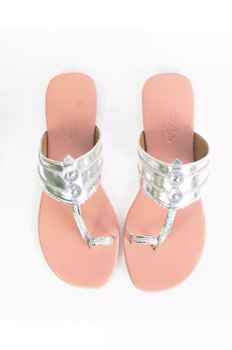 Silver And Nude Pink Kolhapuri Falts
