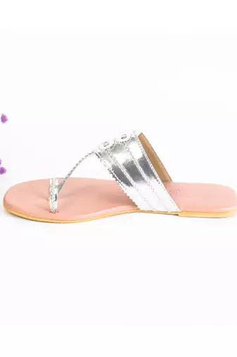 Silver And Nude Pink Kolhapuri Falts