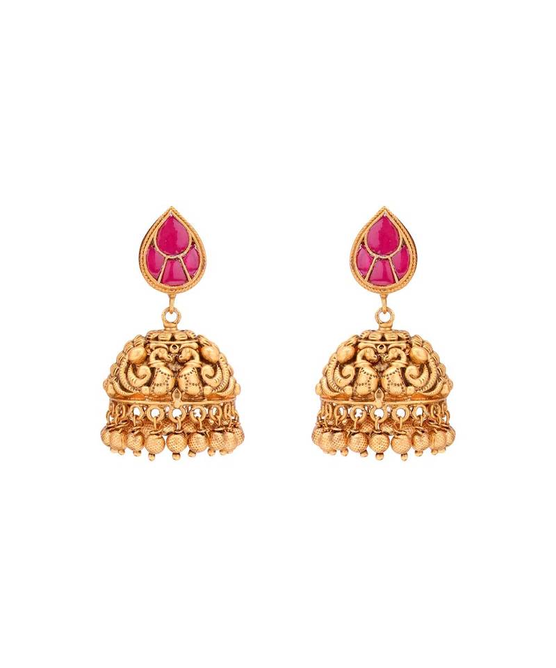 Traditional Gold Toned Necklace Set With Layered Chains For The Divine Touch