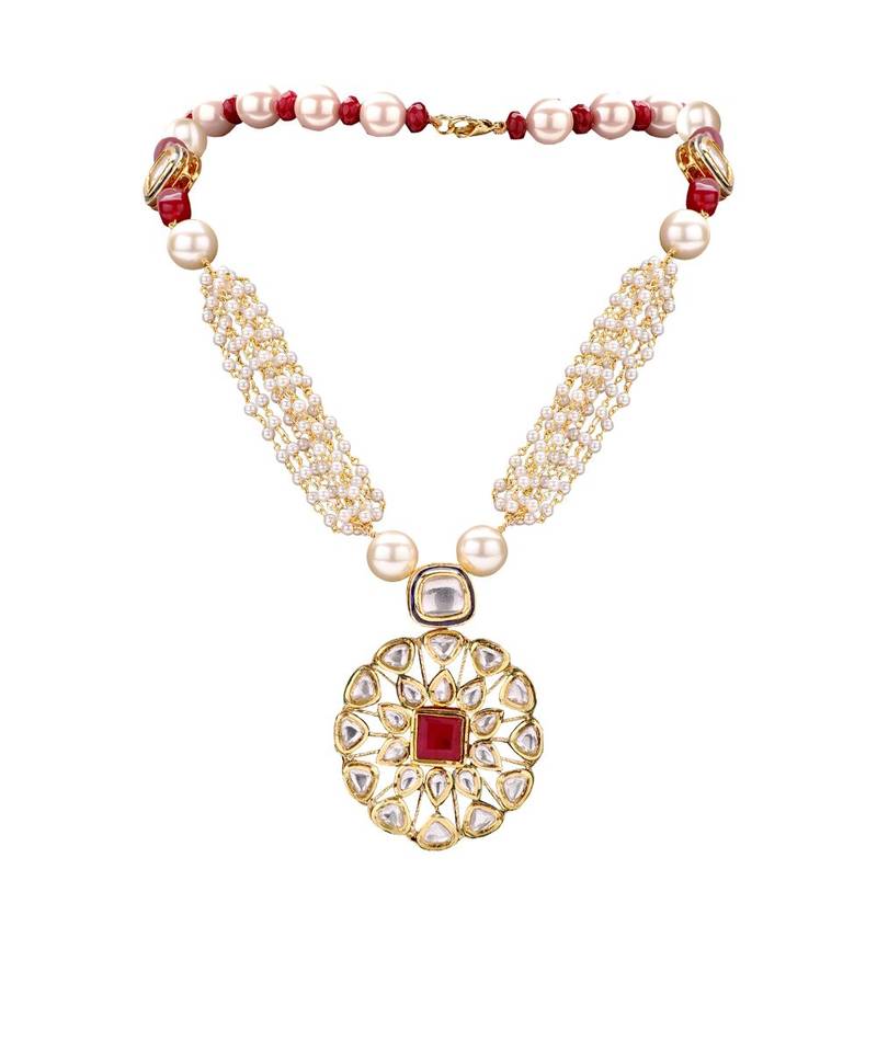 Contemporary Earring & Necklace Set With Kundan Pendant & White Pearls