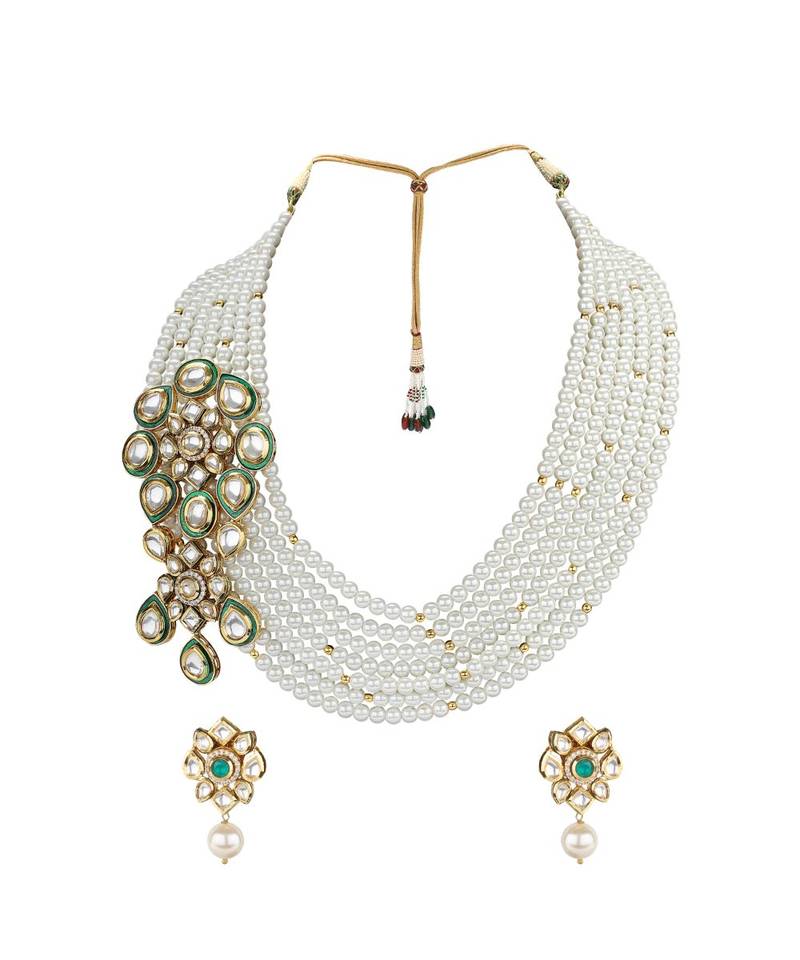 Glorious Earring & Necklace Set With Layered Pearls & Kundan Broach