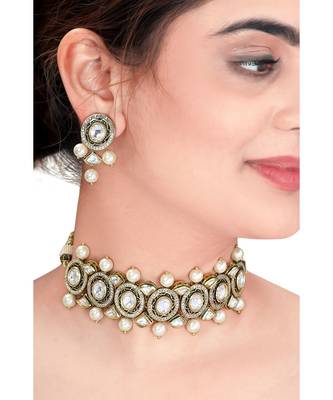 Classic Choker Set With Golden  Pearl & Kundan 1