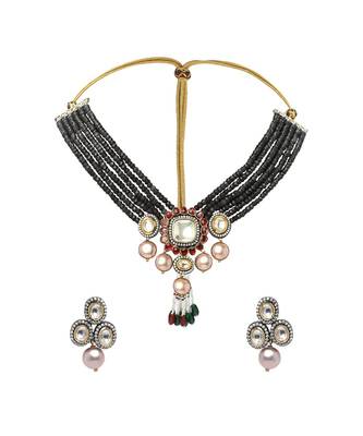 Traditional Earring & Necklace Set With Black Beads & Kundan 2
