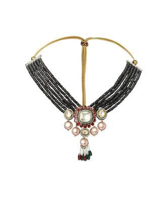 Traditional Earring & Necklace Set With Black Beads & Kundan 3