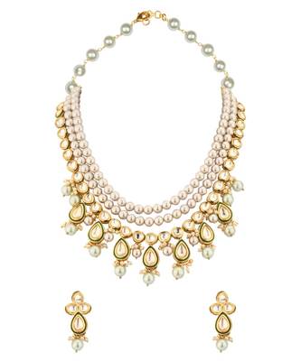 Intricate Spectacle Cream And Green Kundan, Pearls Necklace Set. 3