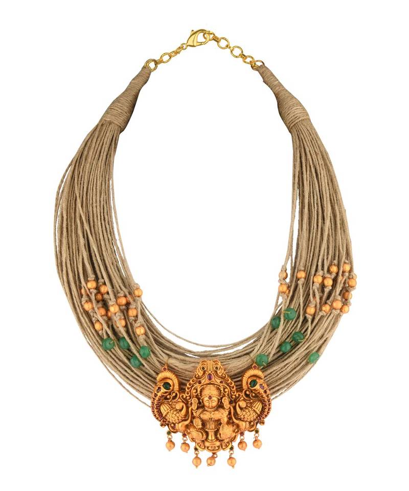 Celestial Surprise Beige Jute Threaded Gold Pendant Necklace Amd Earrings Set With Agate And Gold Beads.