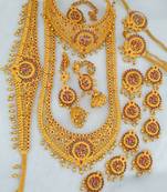 Gold spinel bridal-kamarband