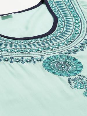 Women's Sea Green Rayon Embroidered Straight Kurta 5