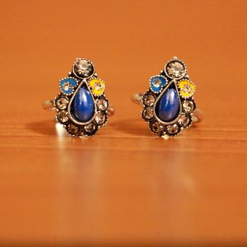 Blue zircon  toe-rings 1