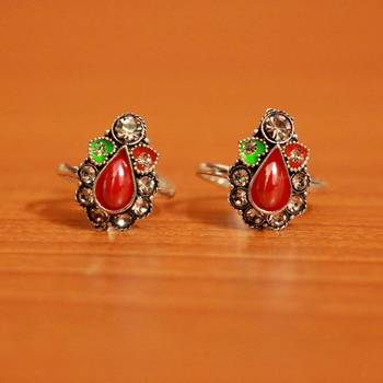 Red zircon  toe-rings 1