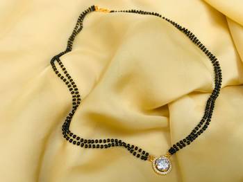 Gold mangalsutra 1