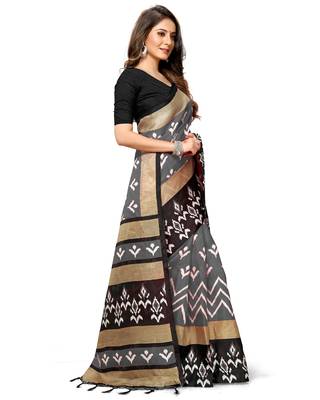Grey printed silk blend saree with blouse 3