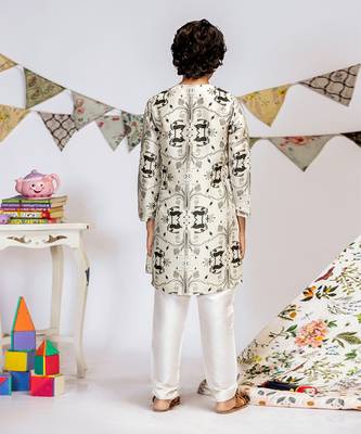 PS Kids by Payal Singhal Stone Printed Silk Kurta with Off white Cotton Silk Churidar 3