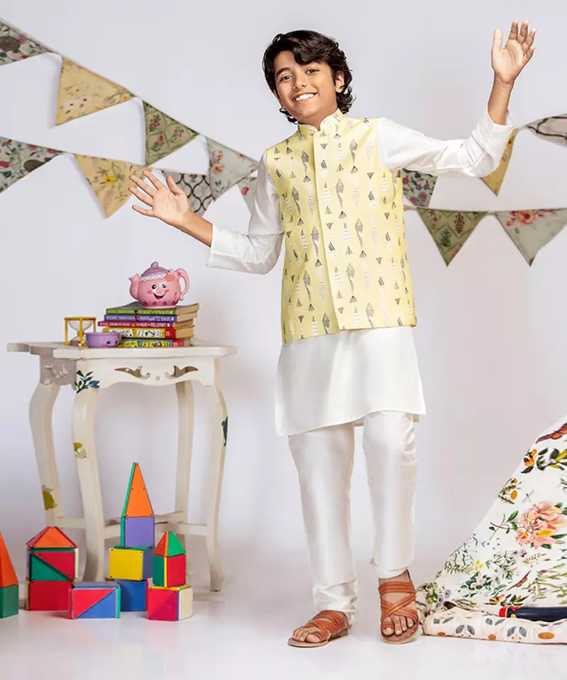 Yellow Printed Silkmul Bandi with Off white Cotton Silk Kurta and Off white Cotton Silk Churidar