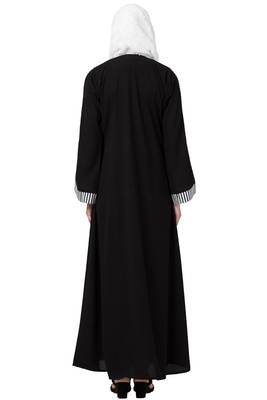 MRC Women A-line simple abaya black color Crepe Solid Abaya With Hijab 2