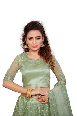 Green embroidered net semi stitched lehenga 3