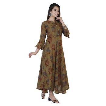 Women's  Mehandi Green Modal Chanderi Gold Print Flared Gown 3