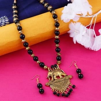 Traditional Designer Gold Oxidised Pendant Black Pearl mala set for Women girl 1