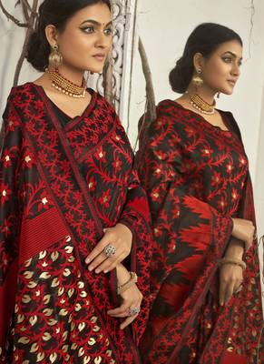 Red Cotton Silk Party Wear Sarees 2