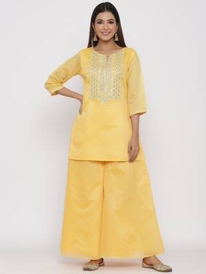 Yellow printed chanderi kurtas-and-kurtis 3
