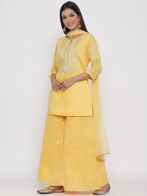 Yellow printed chanderi kurtas-and-kurtis 4