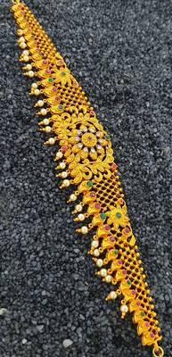 Gold waist-belt 1