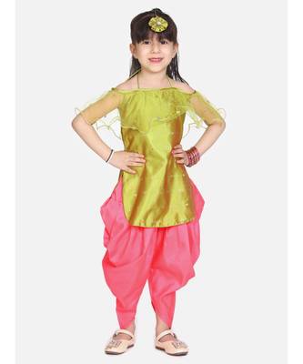 green Frilly Fusion kurti dhoti with matching Maang Tika 1