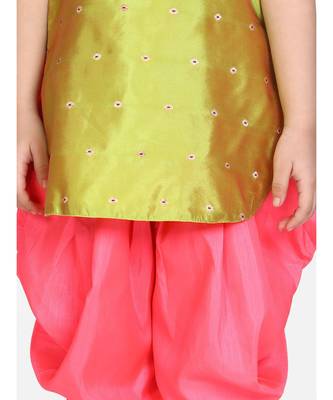 green Frilly Fusion kurti dhoti with matching Maang Tika 4