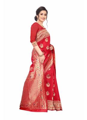 Red woven jacquard saree with blouse 3