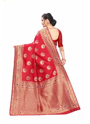 Red woven jacquard saree with blouse 4