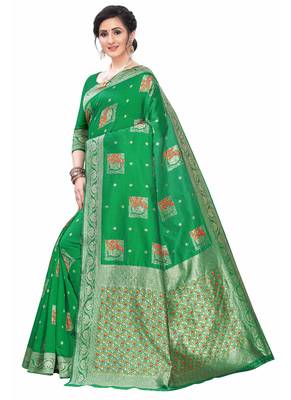 Green Woven Jacquard Saree With Blouse 2