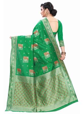 Green Woven Jacquard Saree With Blouse 4
