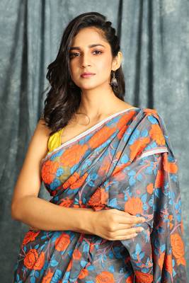 Grey woven blended cotton saree  4
