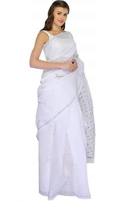 Lavangi White Lucknow Chikankari Vilot Thread Hand Embroidered Keel Work Cotton Saree with Blouse 2