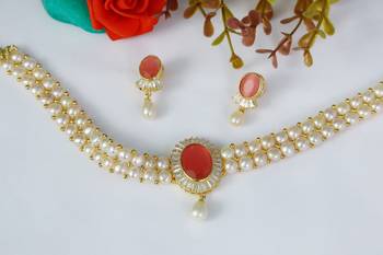 Pink pearl chokers 4